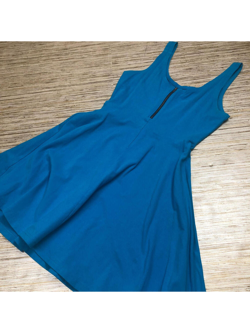 3260 Express knit strapless zip-Back scoopneck skater dress BLUE sz S